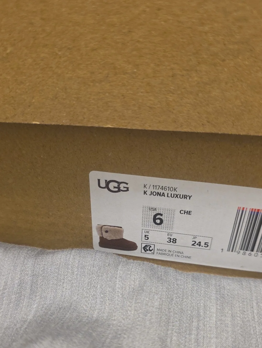 Ugg Jona Short Boots NIB 8 - Picture 5 of 5